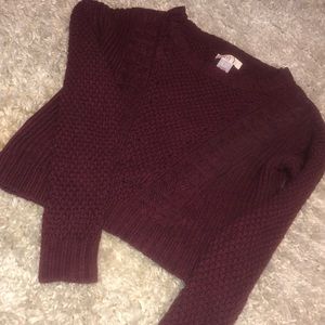 Maroon sweater